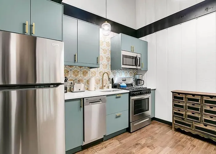 Private 1 Bed W/loft On 5 Wooded Acres + Rock Ferienhaus *